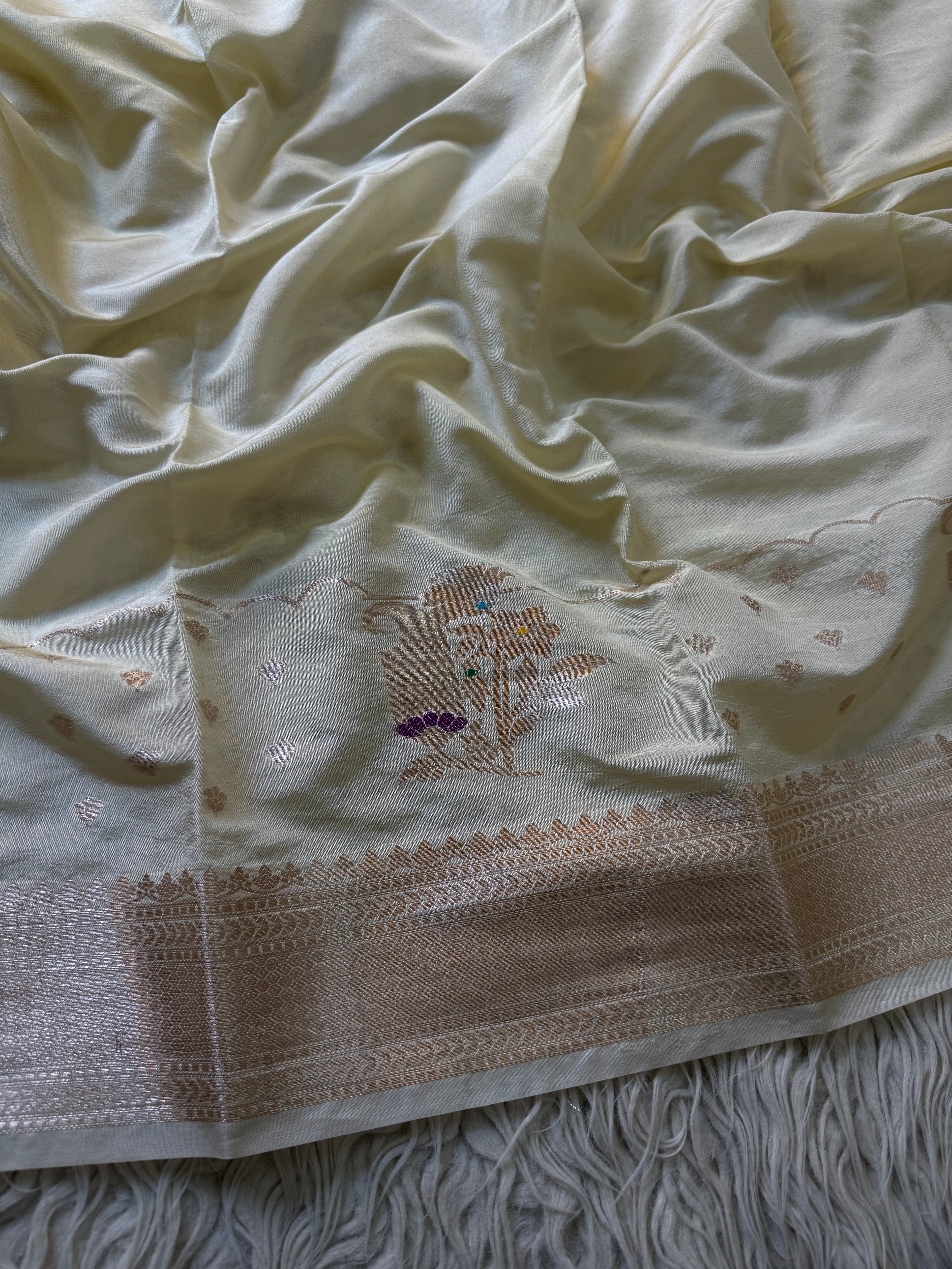 Butter Silk Banarasi Saree with minakari buti and border