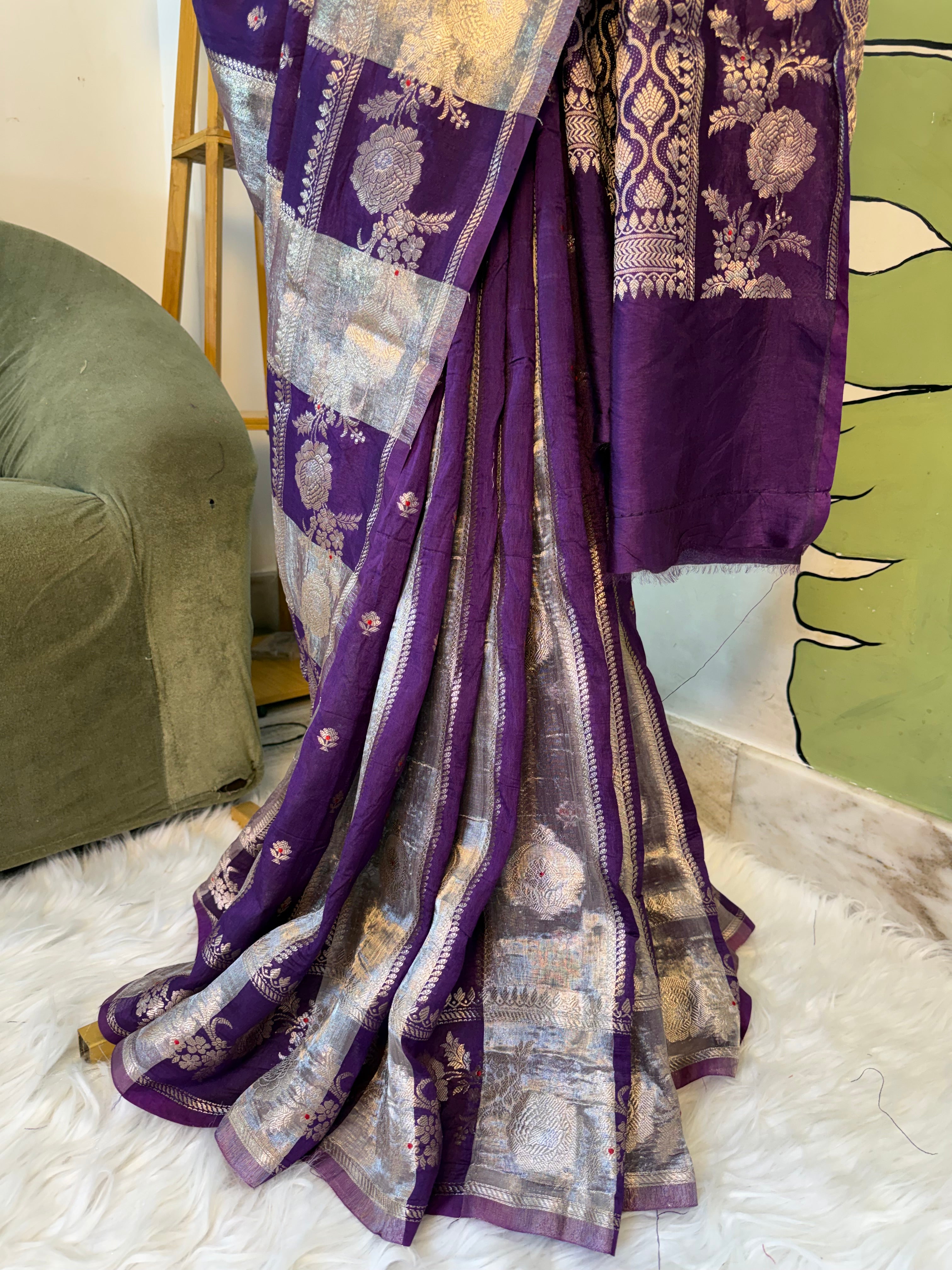 Chiniya Banarasi Saree with tissue strips unique design concept