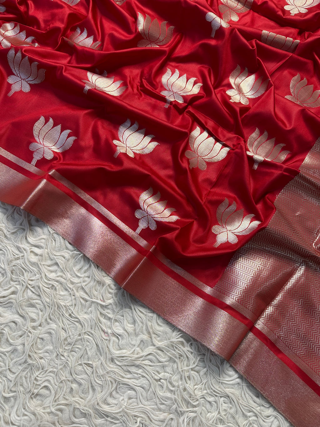 Bridal Red Semi mashru katan Banarasi saree