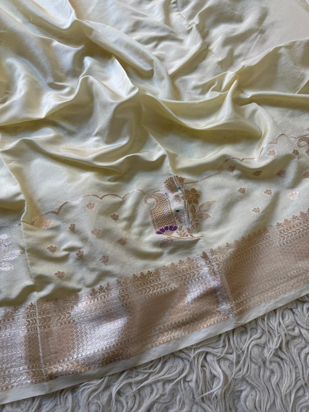 Butter Silk Banarasi Saree with minakari buti and border