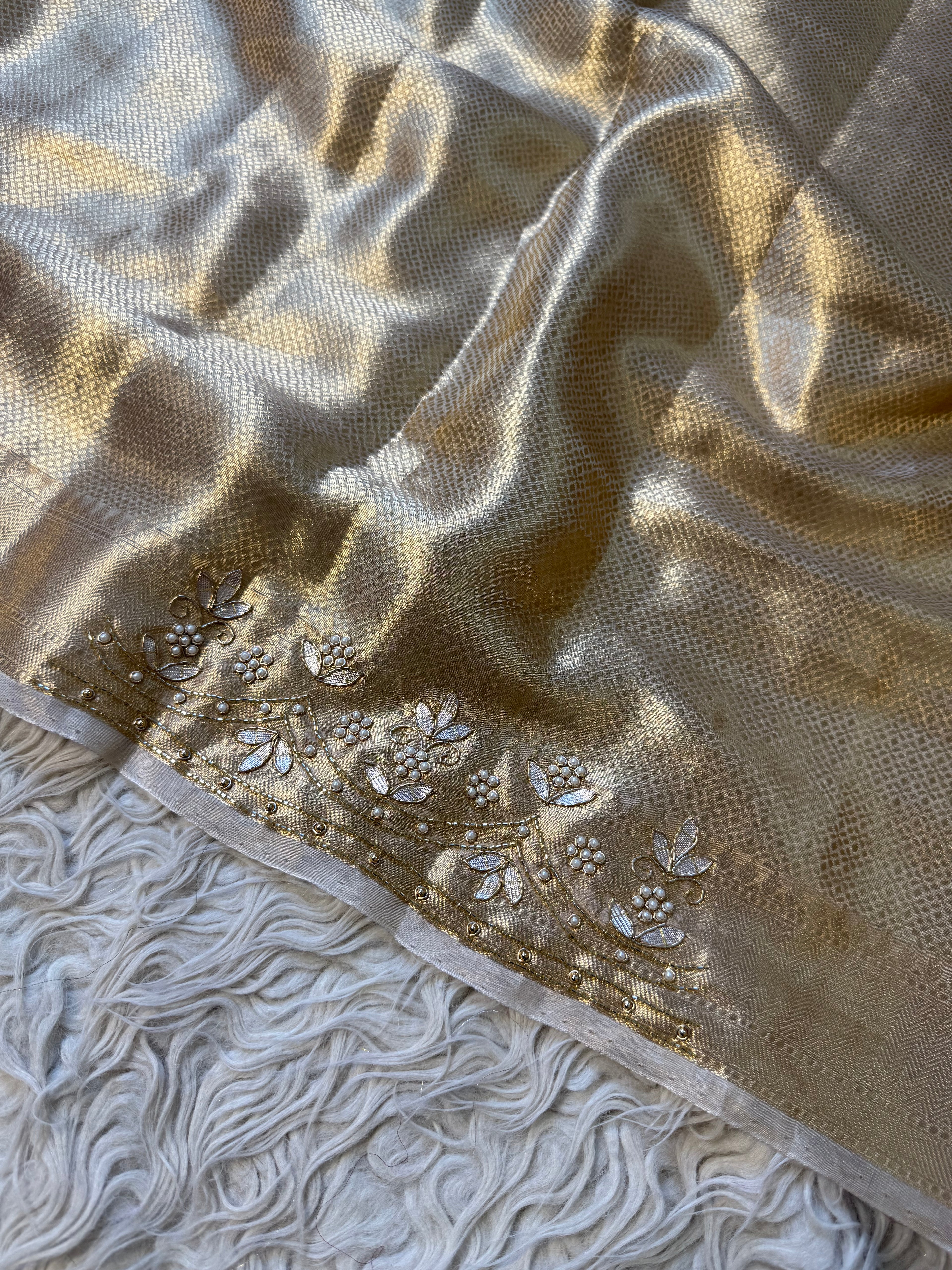 Banarasi Pure Tissue Brocade saree with Handwork