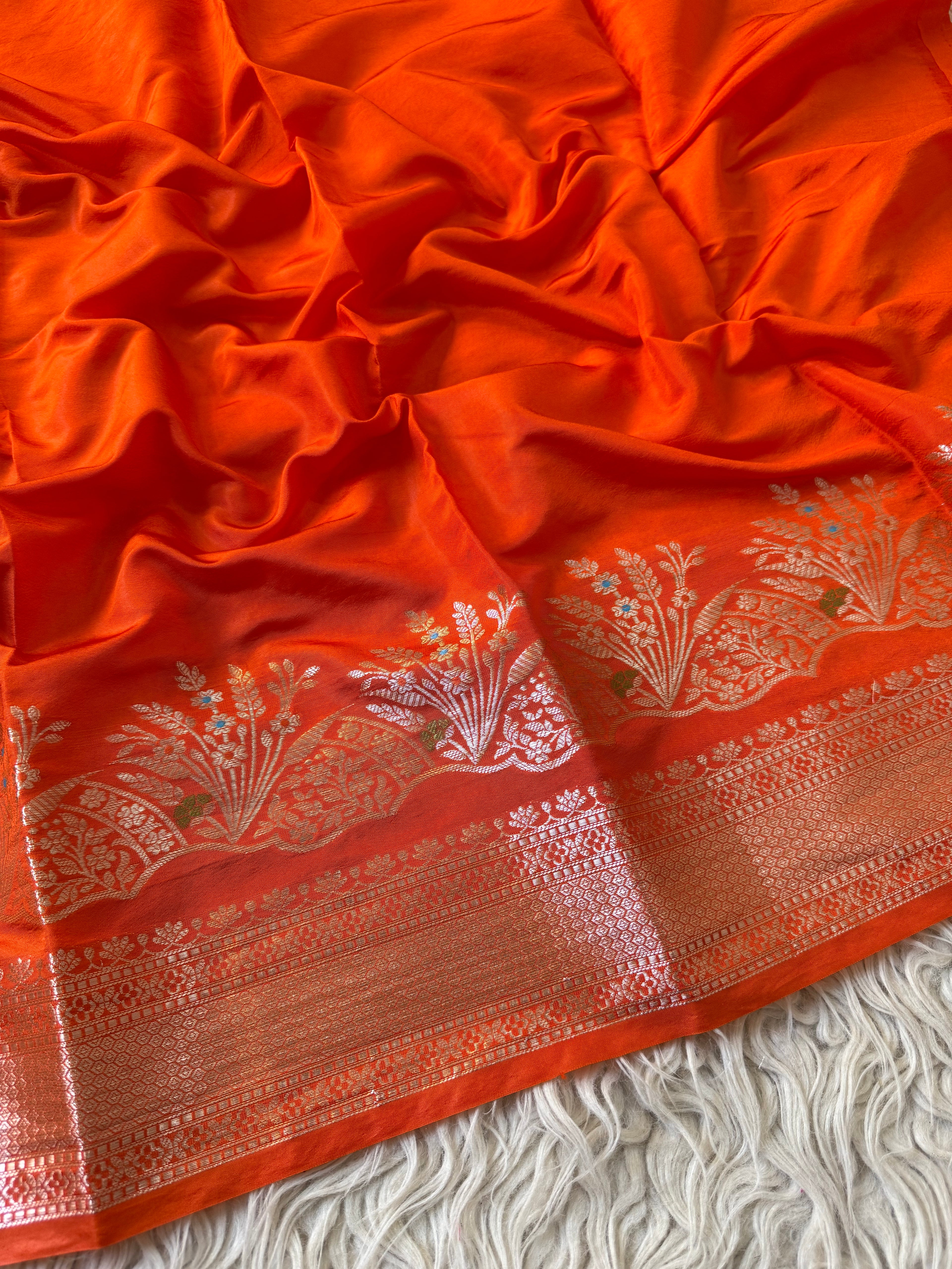 Butter Silk Banarasi Saree with minakari buti and border