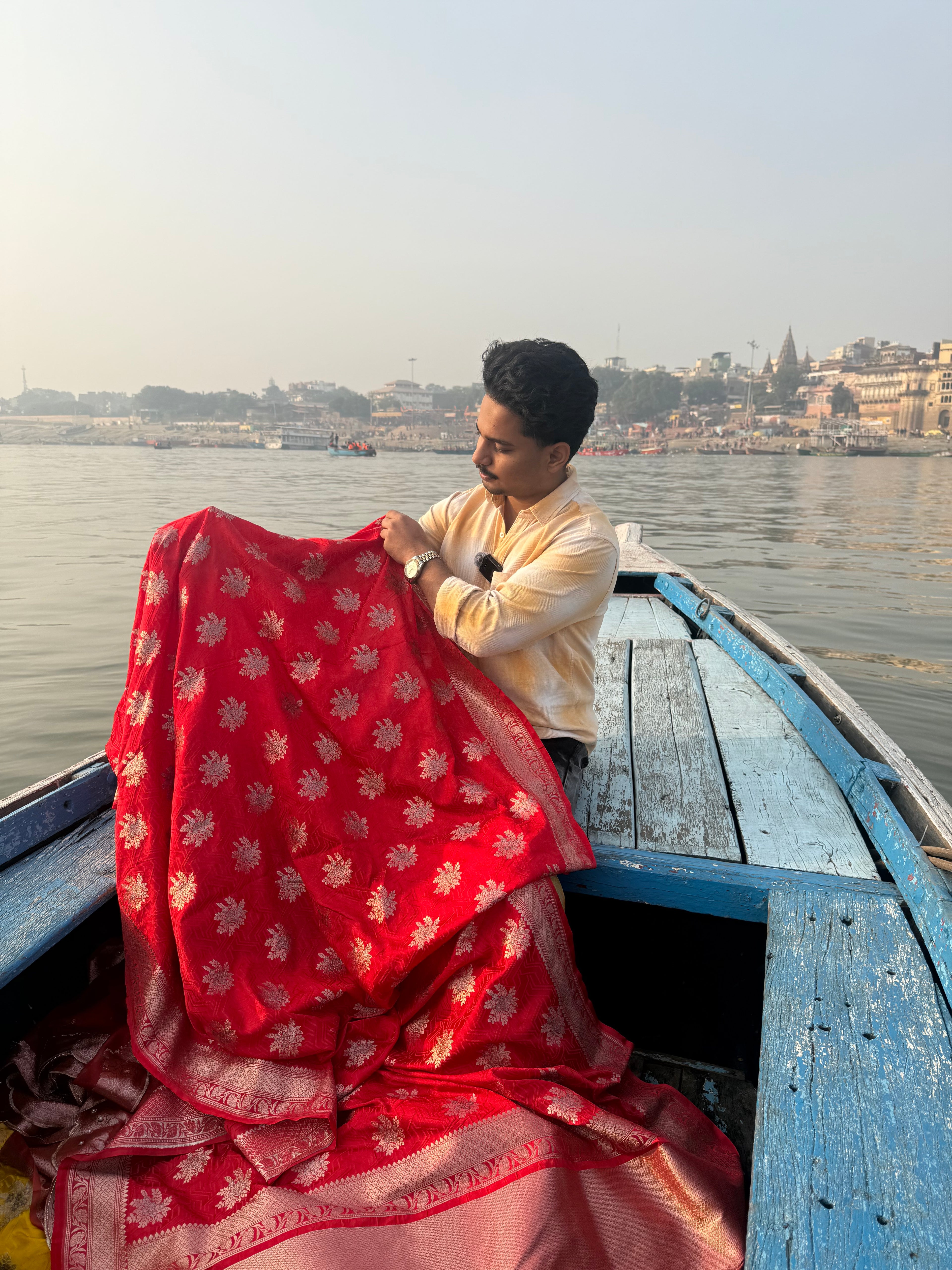 Red Banarasi Mashru Silk Saree All Over Alfi Meena Buta