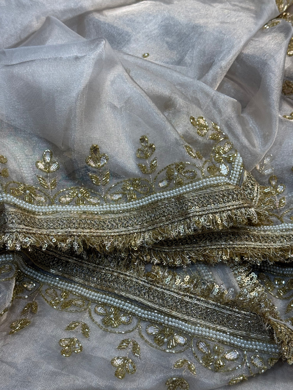 “TARA SUTARIA” pure tissue Banarasi saree