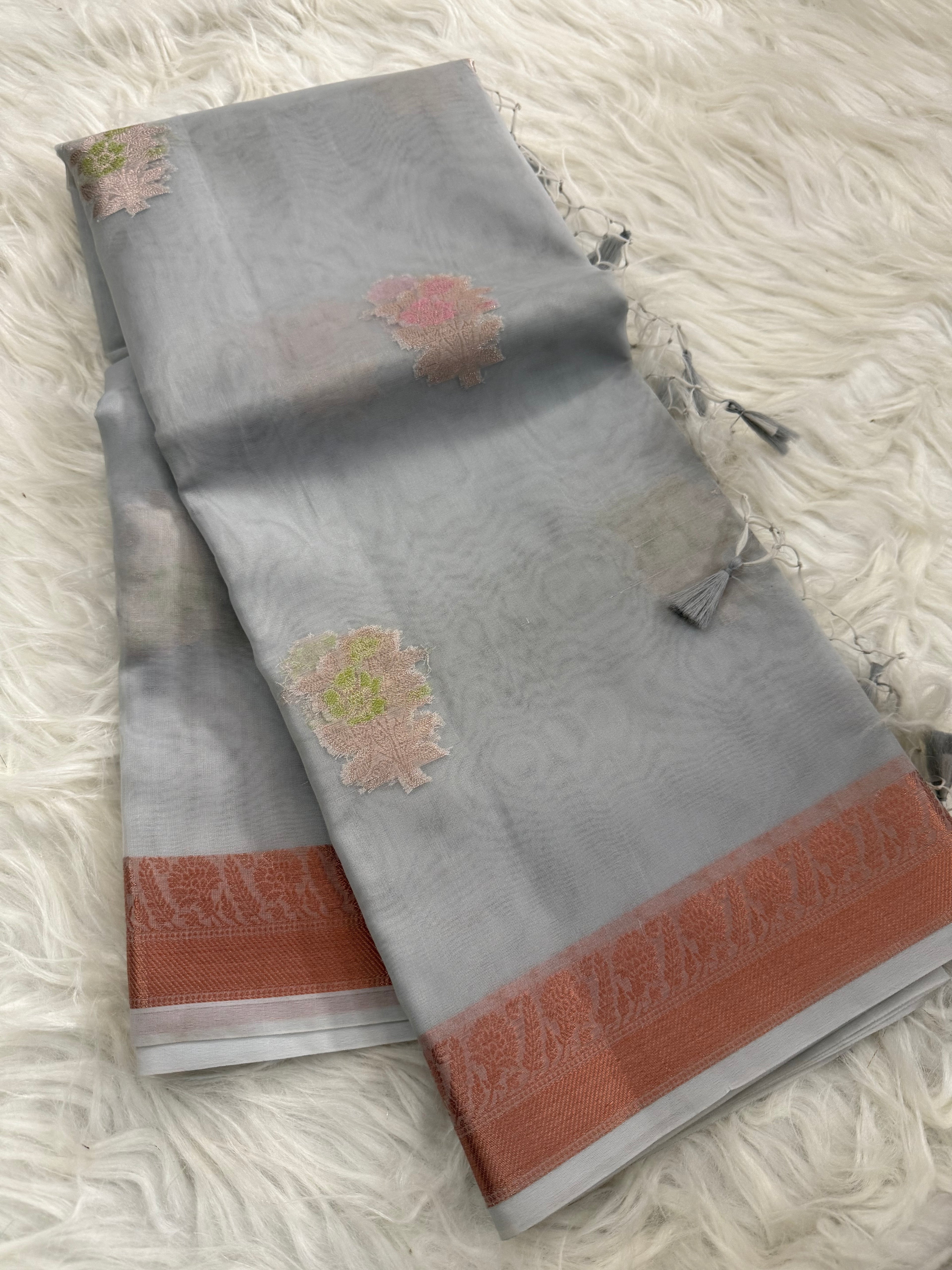 Alfi Buta linen Saree