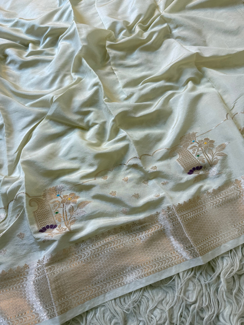 Butter Silk Banarasi Saree with minakari buti and border