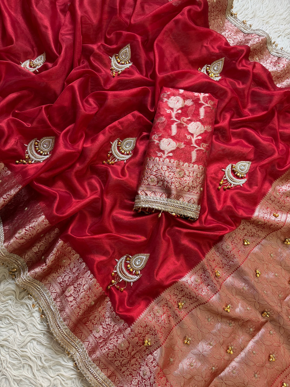 Banarasi Tissue Saree X Kashmiri jhumka handwork