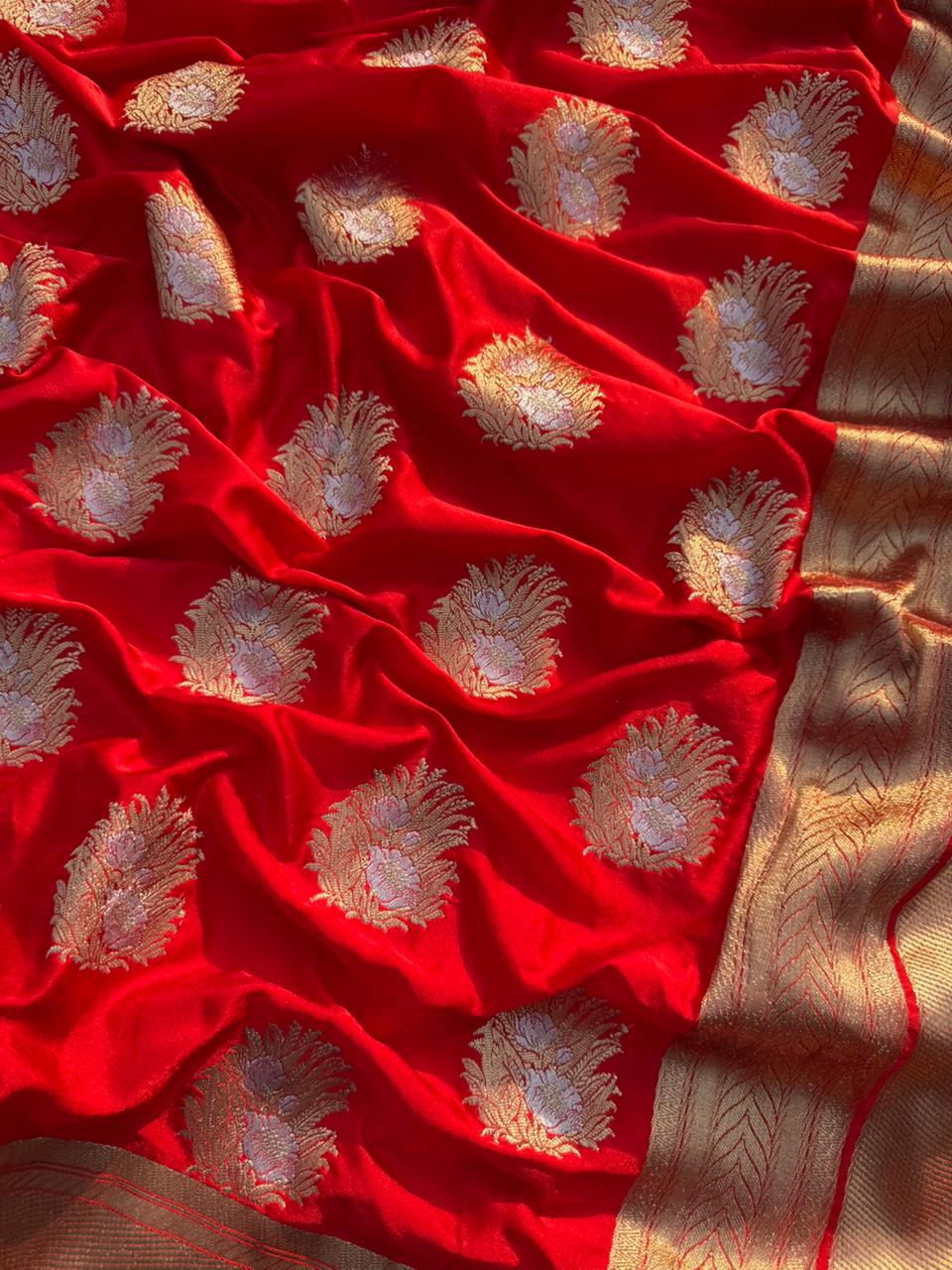 Red Banarasi Mashru Silk Saree All Over Alfi Meena Buta 