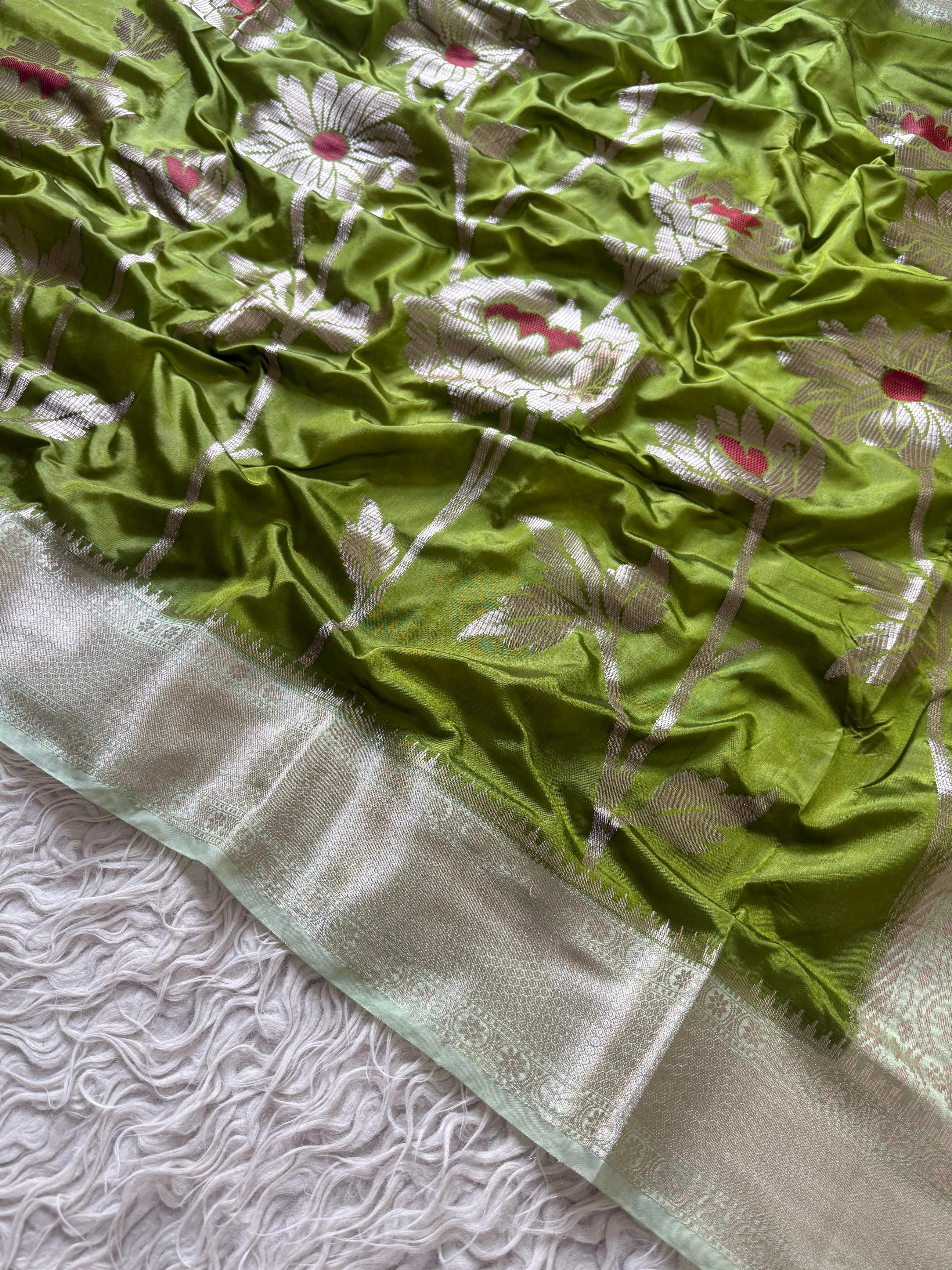 Chiniya Banarasi Saree with minakari unique design concept