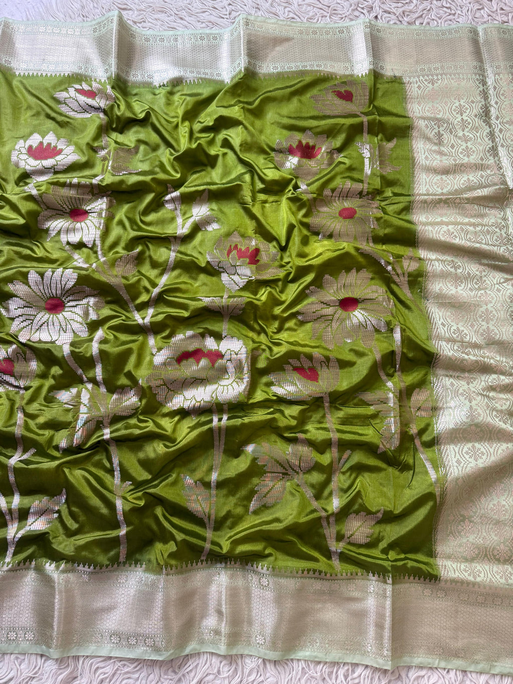 Chiniya Banarasi Saree with minakari unique design concept