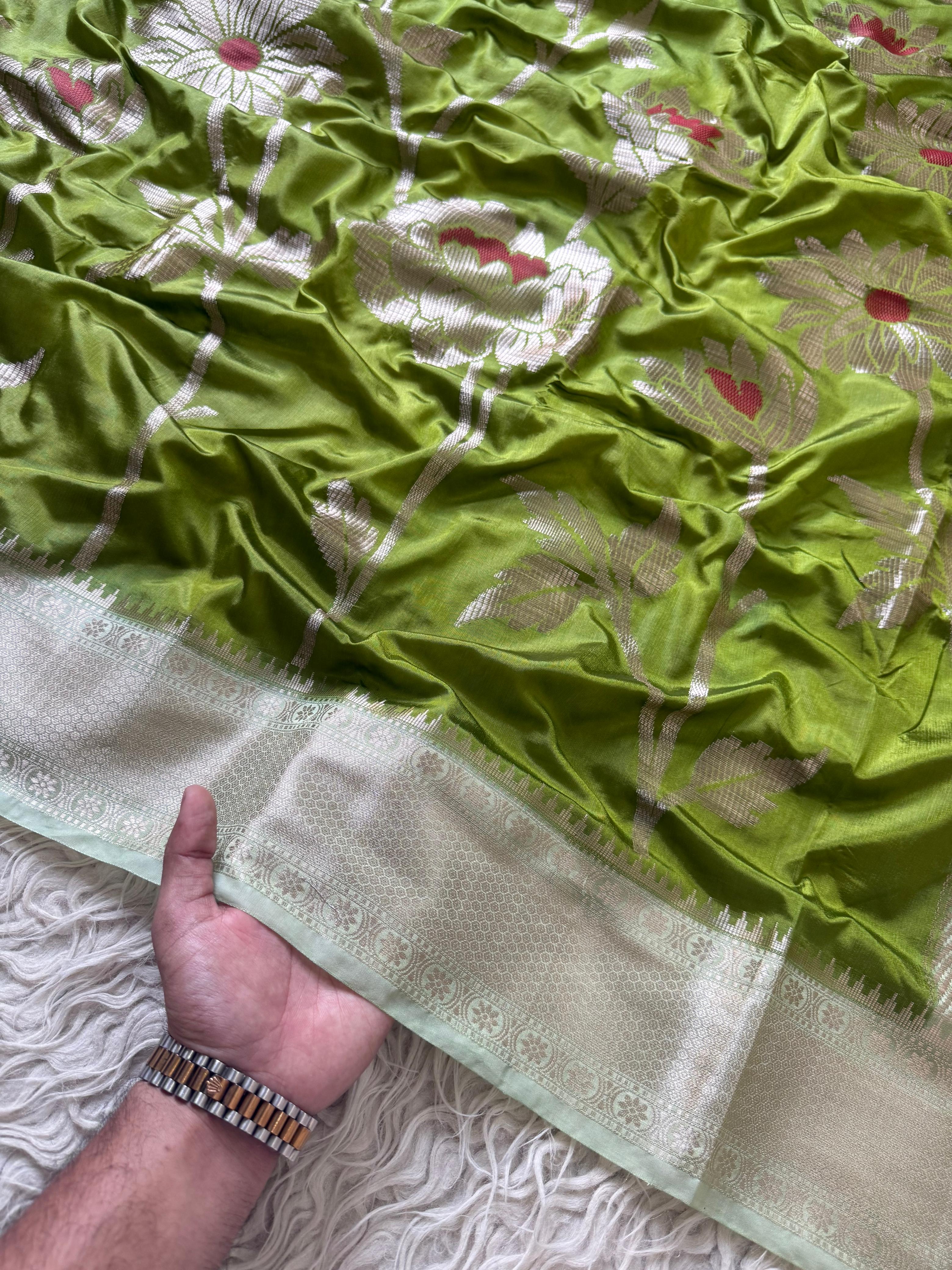 Chiniya Banarasi Saree with minakari unique design concept