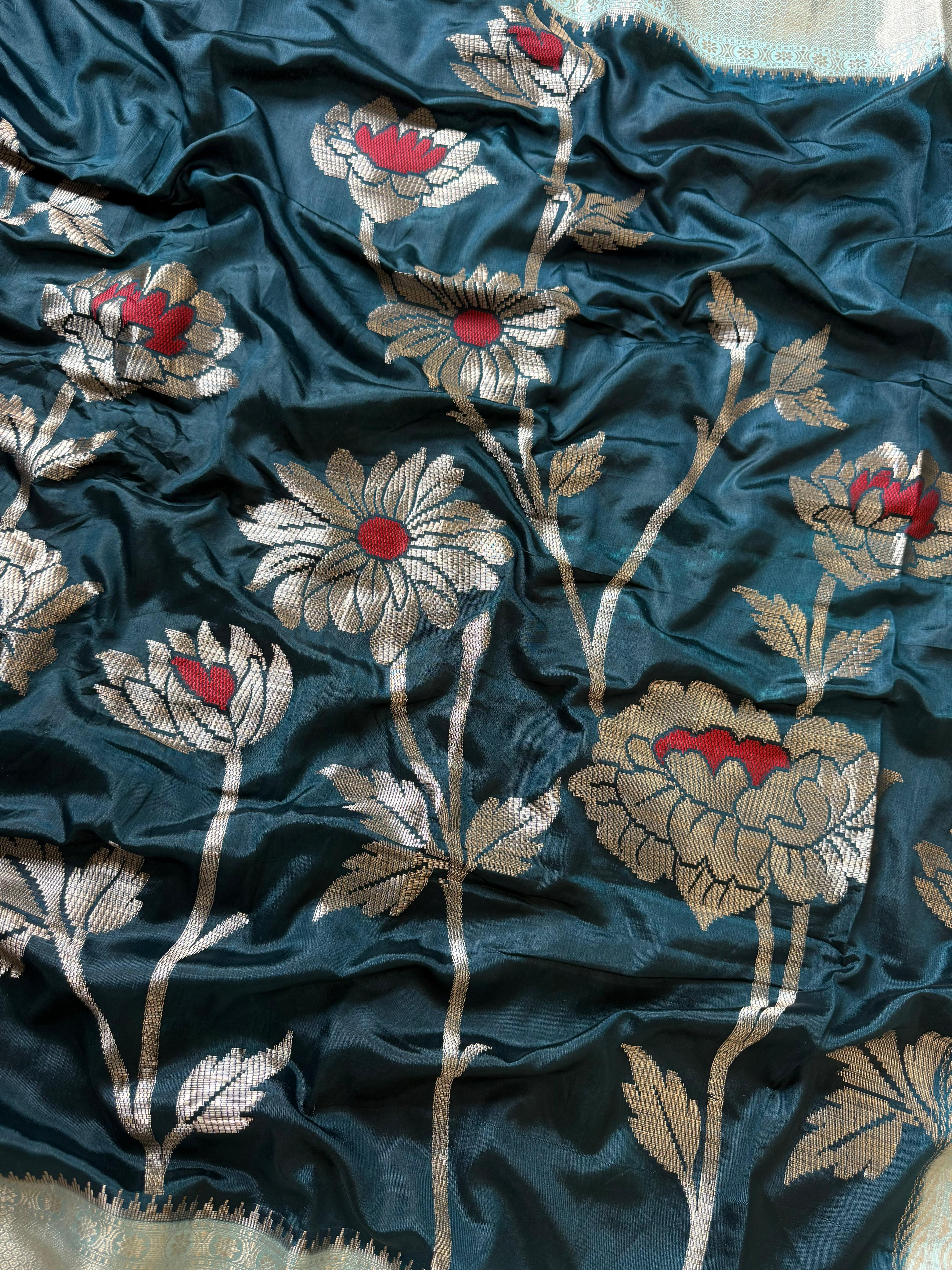 Chiniya Banarasi Saree with minakari unique design concept
