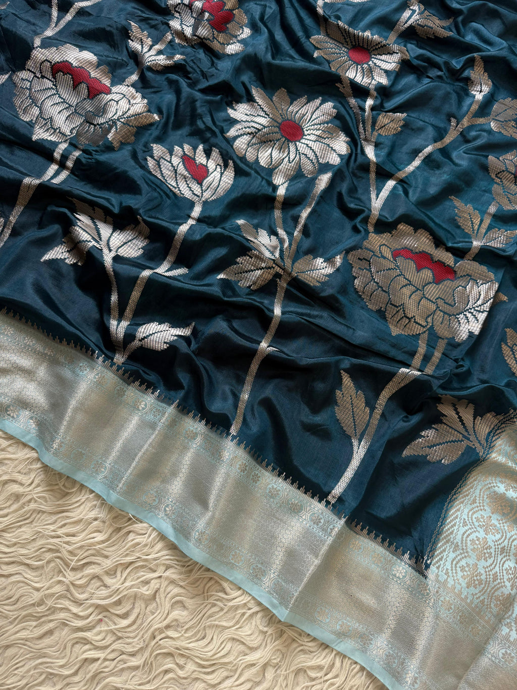Chiniya Banarasi Saree with minakari unique design concept